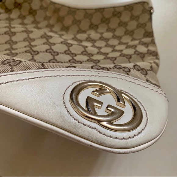 (Sold) Authentic Gucci canvas hobo Bag - Picture 4 of 12